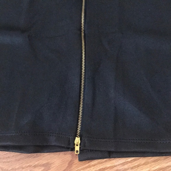 🎉HP HOT GAL BLACK ADJUSTABLE ZIP UP BACK SLIT SKIRT - Picture 2 of 6